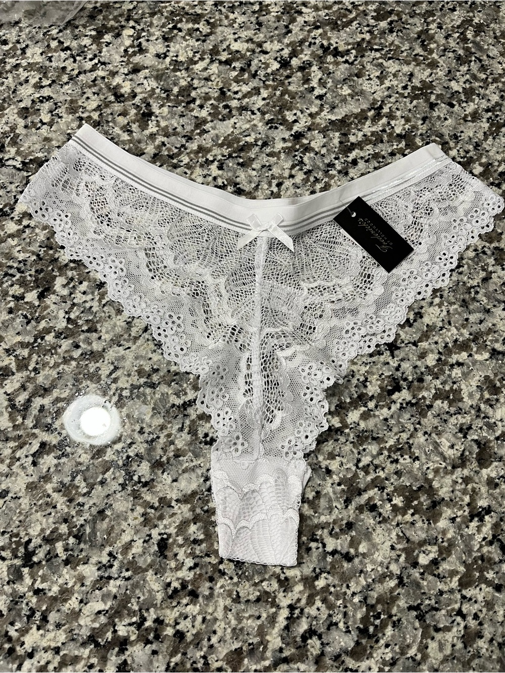 Frederick’s of Hollywood Panty L White Lace